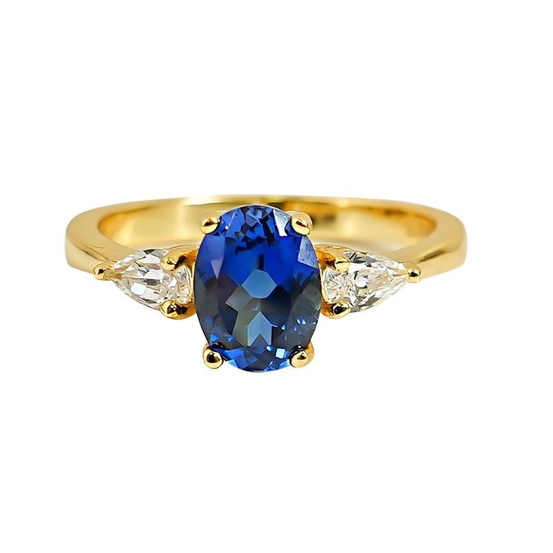 Blue Spinel And Red Corundum Fluorescent-Color-Changing Minimalist Ring