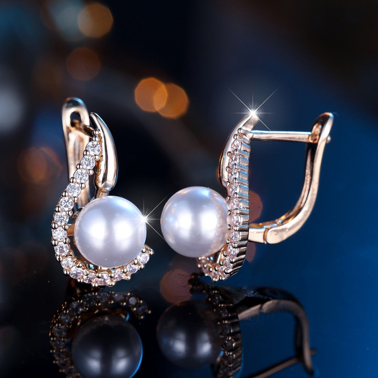 Champagne Gold Pearl-Inlaid Round White Diamond Earrings For Women
